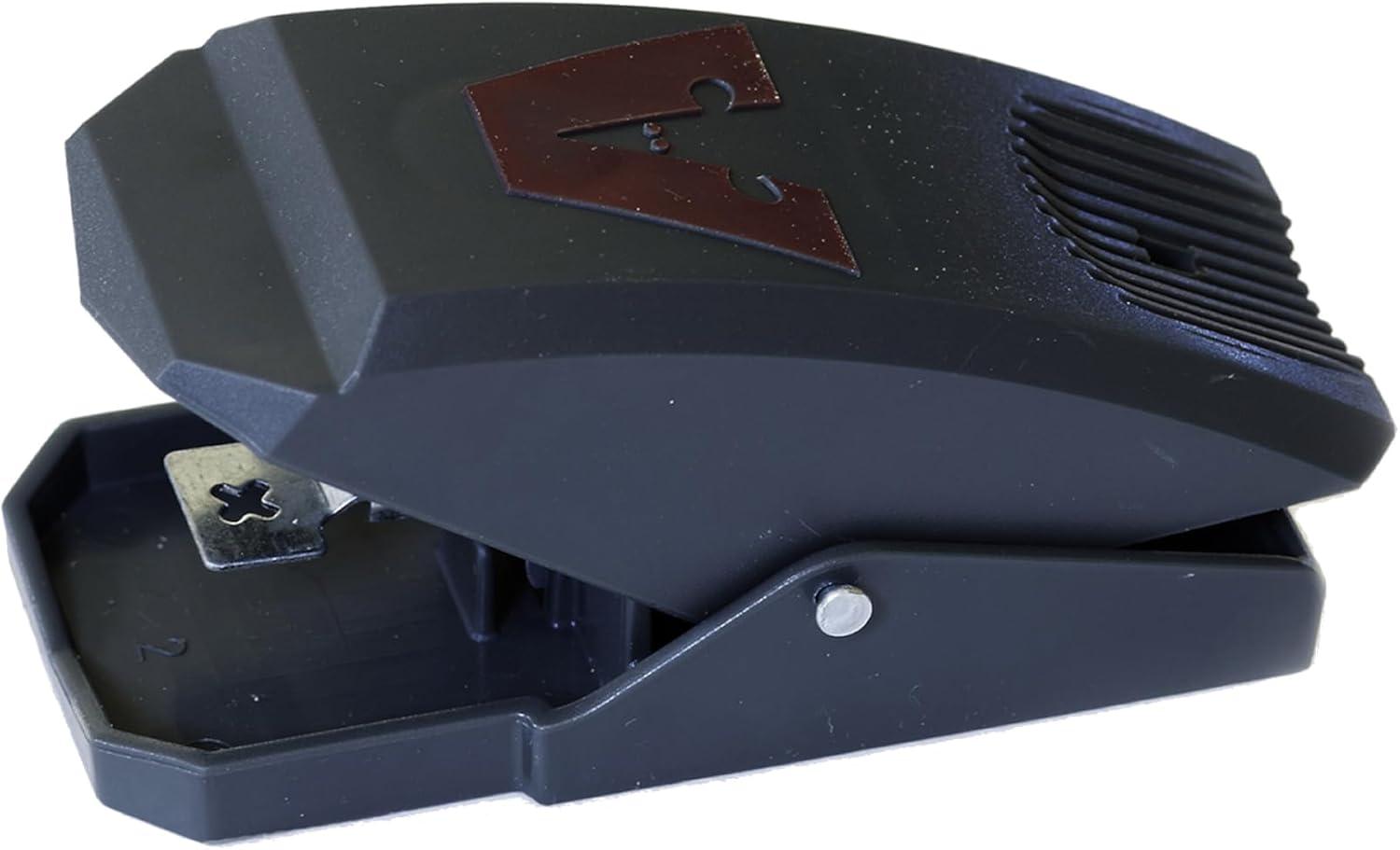 imageVictor M137B QuickSet Effective Mouse Trap and Killer 2 Reusable Instant Kill Mouse Traps